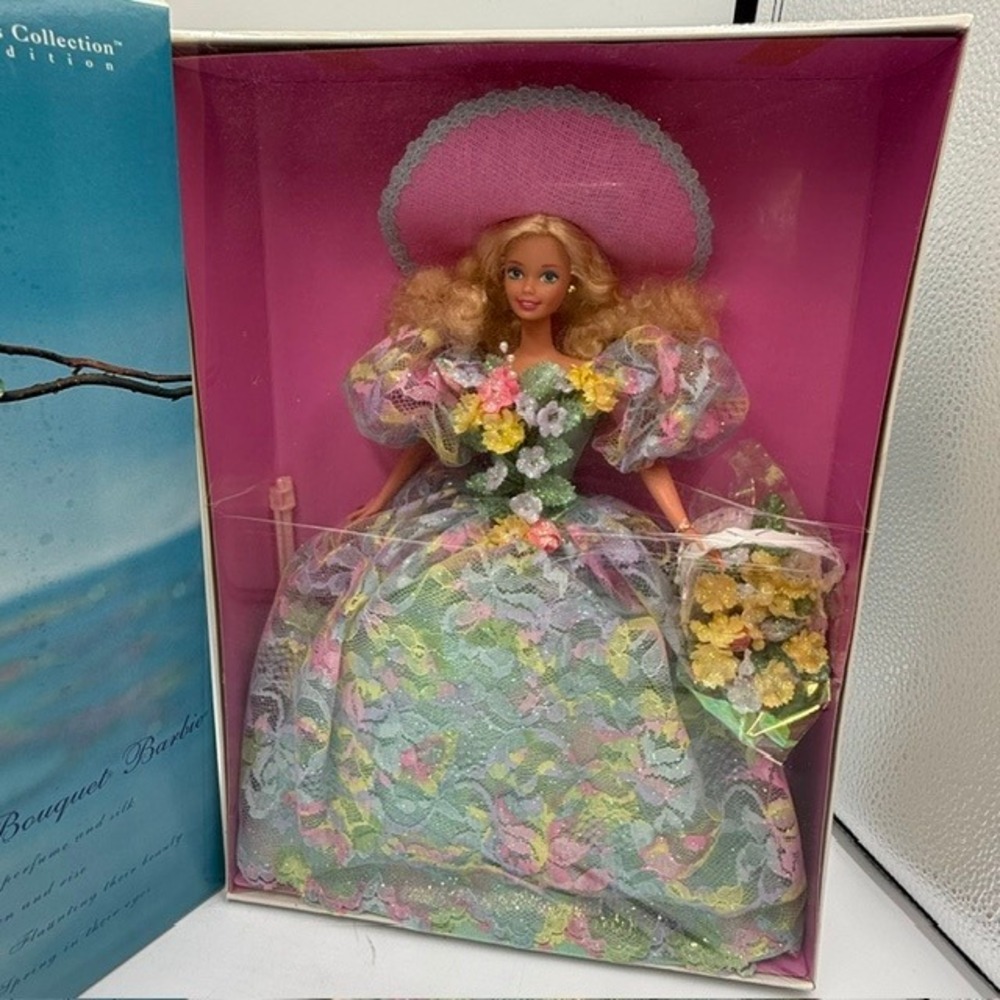 Spring Bouquet Barbie Enchanted Seasons Collection Limited Edition 1994 Mattel - Picture 3 of 9